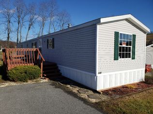 130 Blue Grass Vlg, Morgantown, WV 26501