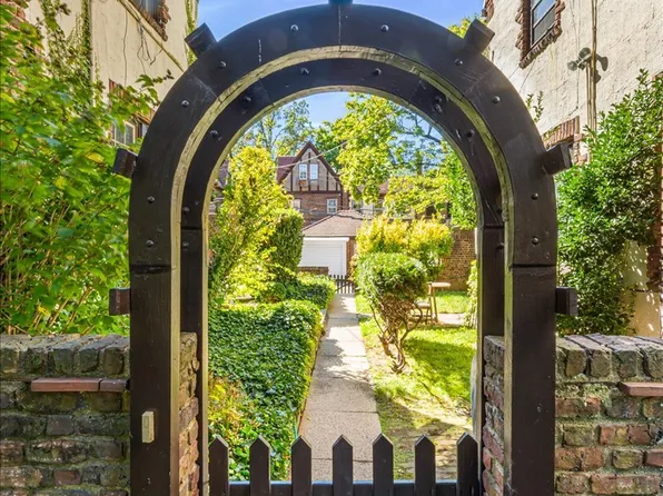 23 Whitson Street image 36 of 40