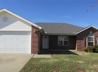 1904 SW Marquette Rd, Bentonville, AR 72712