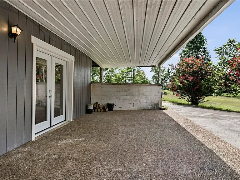 168 Halfway Rd — Photo 42