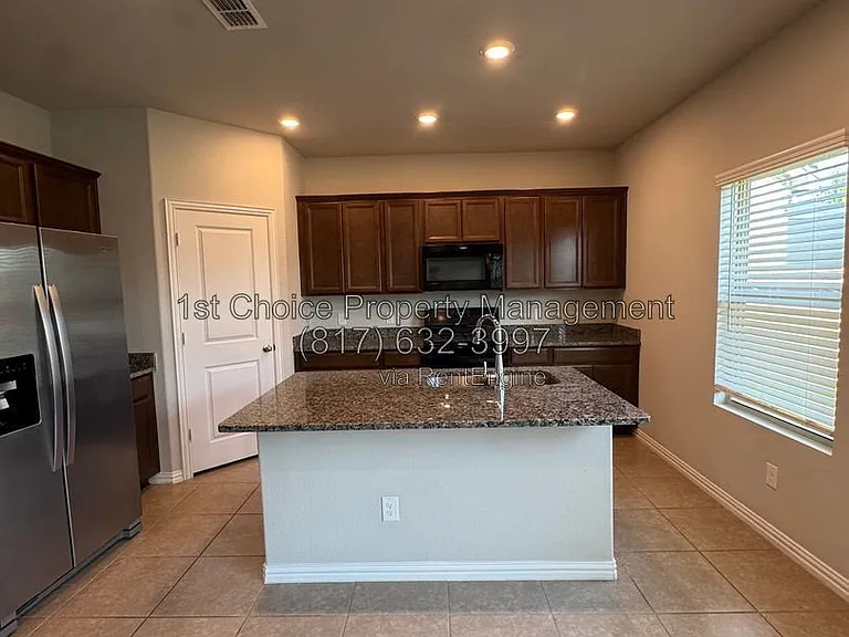 225 Lemley Dr — Photo 16
