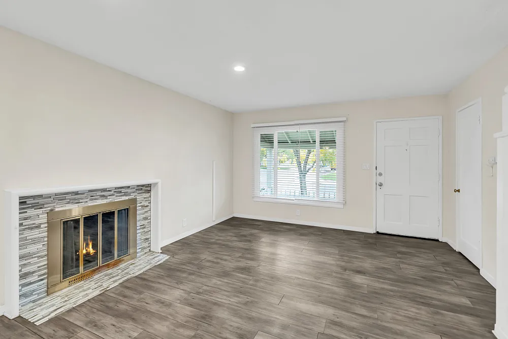 2551 Cumberland Rd — Photo 4