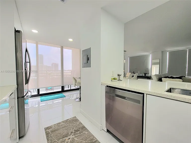 3505 S Ocean Dr #901 — Photo 7