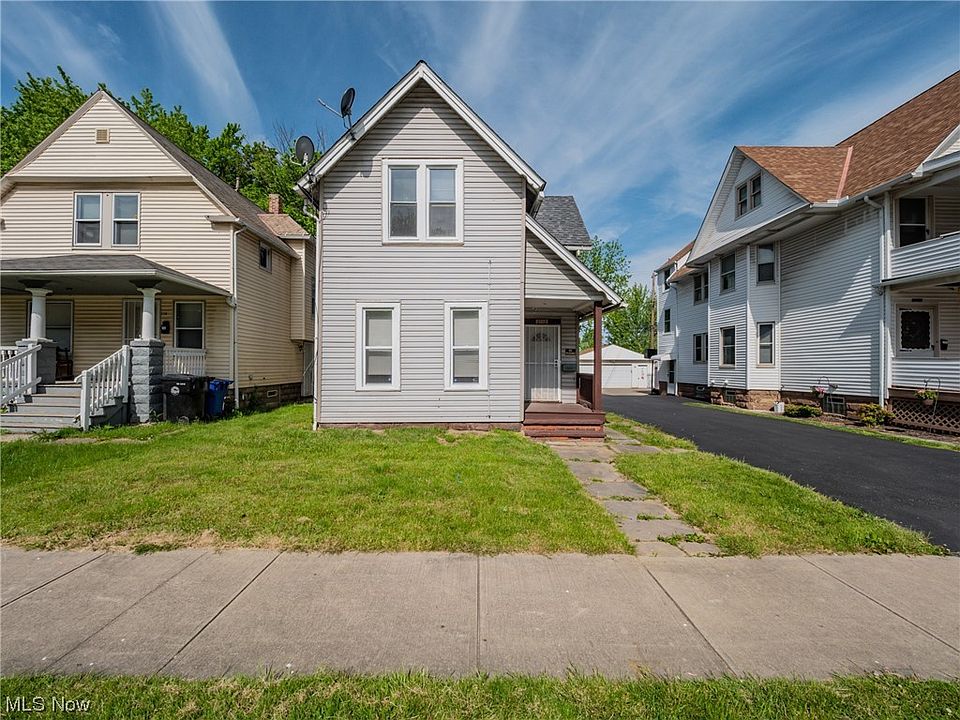 1st image of 2112 W 93rd St