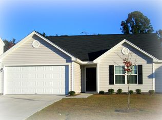 88 Roseberry Cir, Port Wentworth, GA 31407