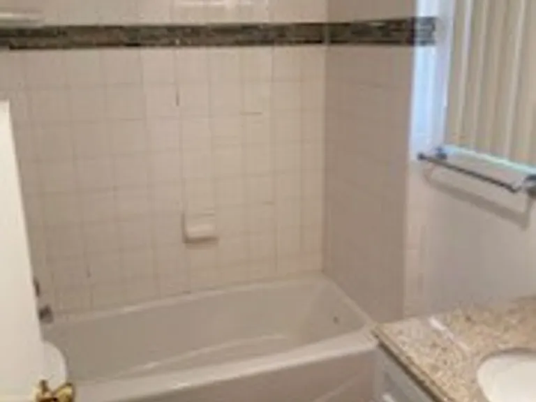 10219 Woodworth Ave — Photo 12