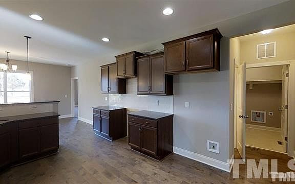 4th image of 63 Heathgreen Dr #143