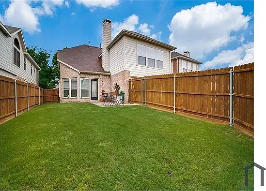 1605 Oak Brook Ln — Photo 35