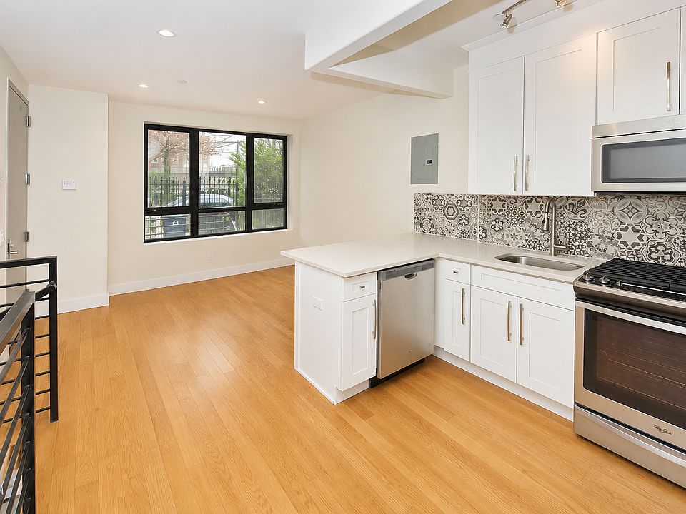 1st image of 337 Herkimer St APT 1F