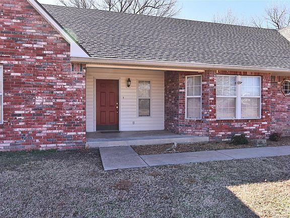 4th image of 11060 Canary Ln