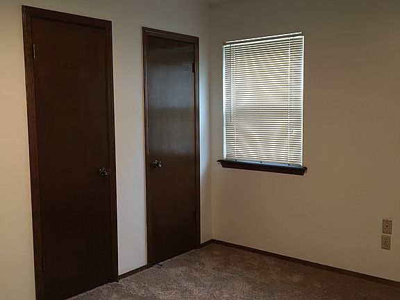2nd image of 1024 Sirroco Pl