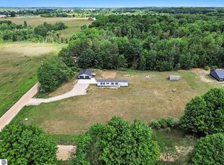 8985 S Fordyce Rd, Shepherd, MI 48883