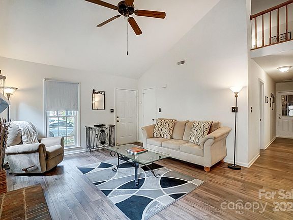 5th image of 7324 Carrbridge Ln