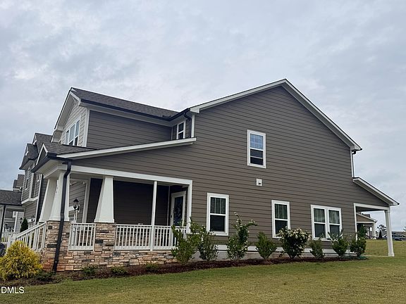 5th image of 641 Sage Oak Ln