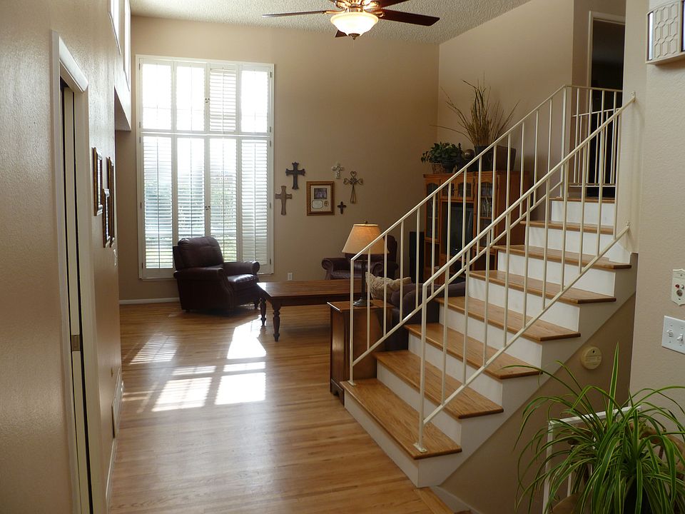 1st image of 7308 Vista Del Arroyo Ave NE
