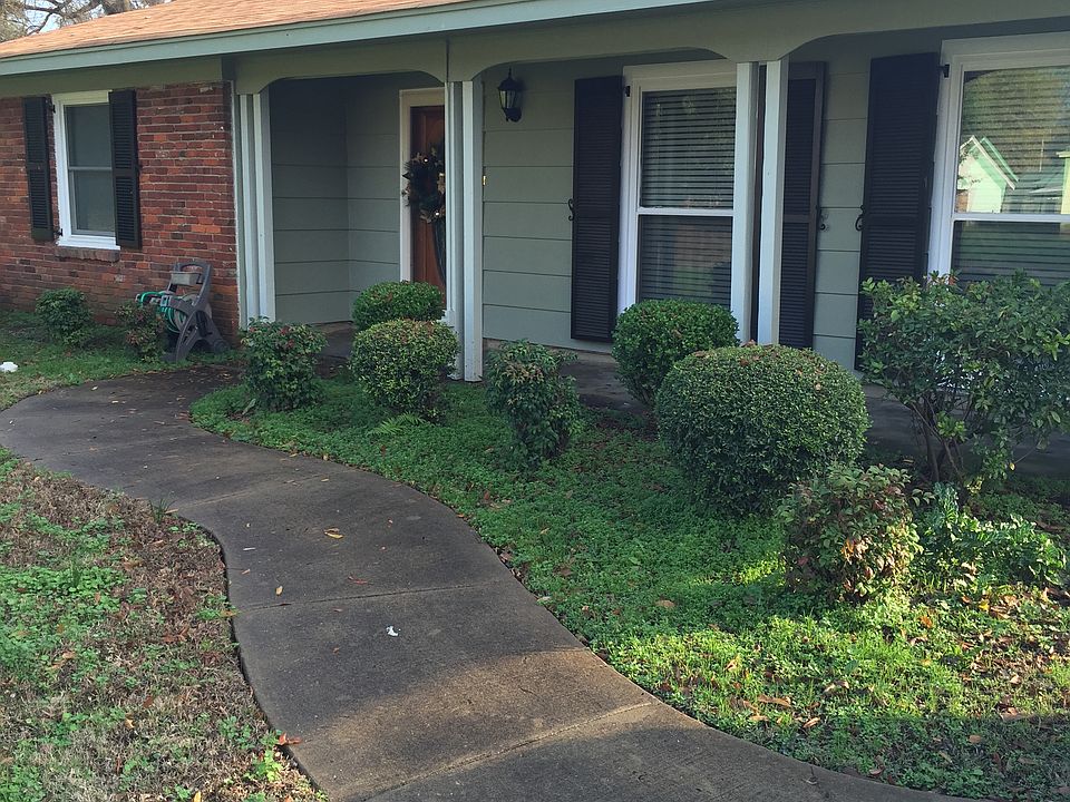 Welcome to 107 Dean Street.