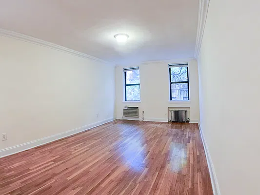 Rented by Urban Real Estate Inc | media 2