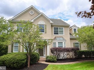 8 Princeville Ct, Skillman, NJ 08558