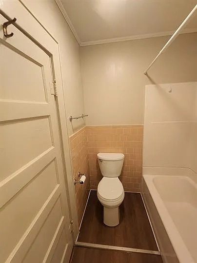 203 S Cravens St #4 — Photo 16