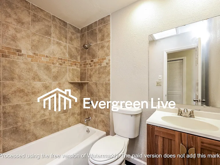 6610 Carrie Ln — Photo 8