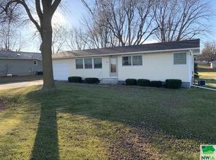 506 S Berlin St, Schaller, IA 51053