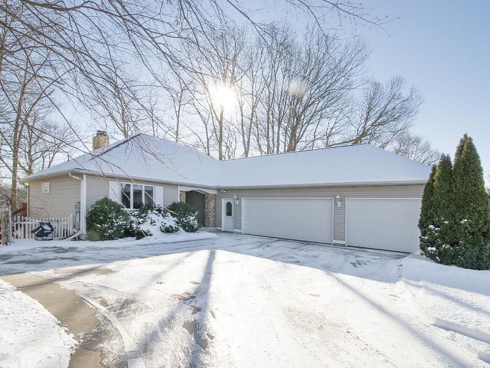 1589 Riverside Rd, Niles, MI 49120 Zillow