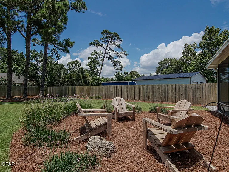 115 Circle Dr — Photo 31