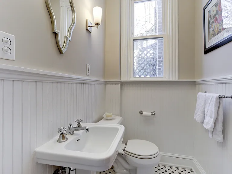1628 Monroe St NW #A — Photo 13