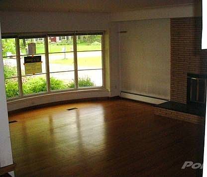 2nd image of 4165 Blackburn Dr