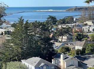 1 Columbus St, El Granada, CA 94018