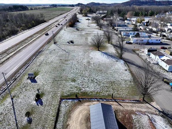 L 31 East Road #31, North Freedom, WI 53951