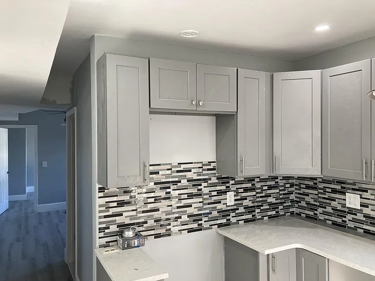 292 Washington St #5 — Photo 8