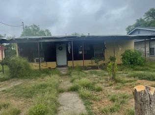 1116 Trinity St, Eagle Pass, TX 78852