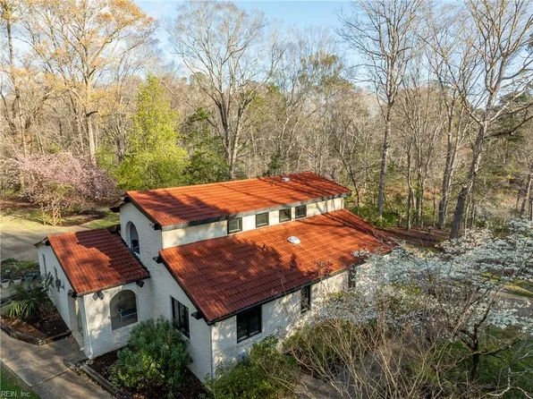 15465 Holly Dr, Smithfield, VA 23430