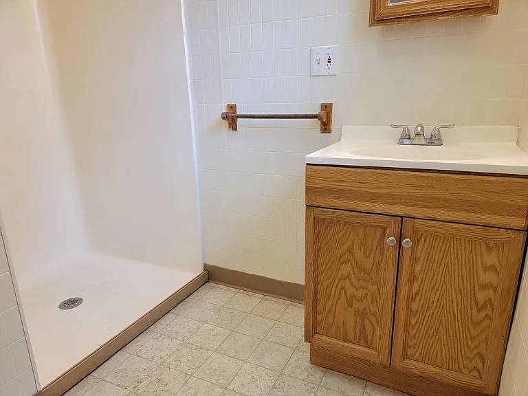 2415 Donegal Springs Rd — Photo 12