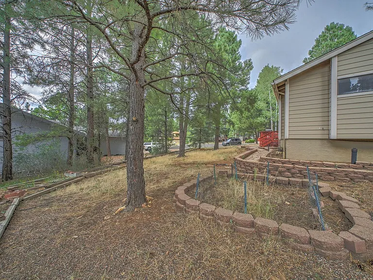 1540 N Spanish Moss Way — Photo 27