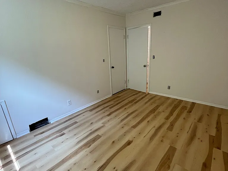 3255 Warrensville Center Rd #103 — Photo 13