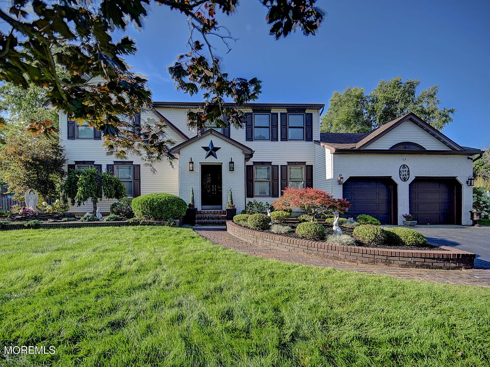 1st image of 6 Jefferson Court