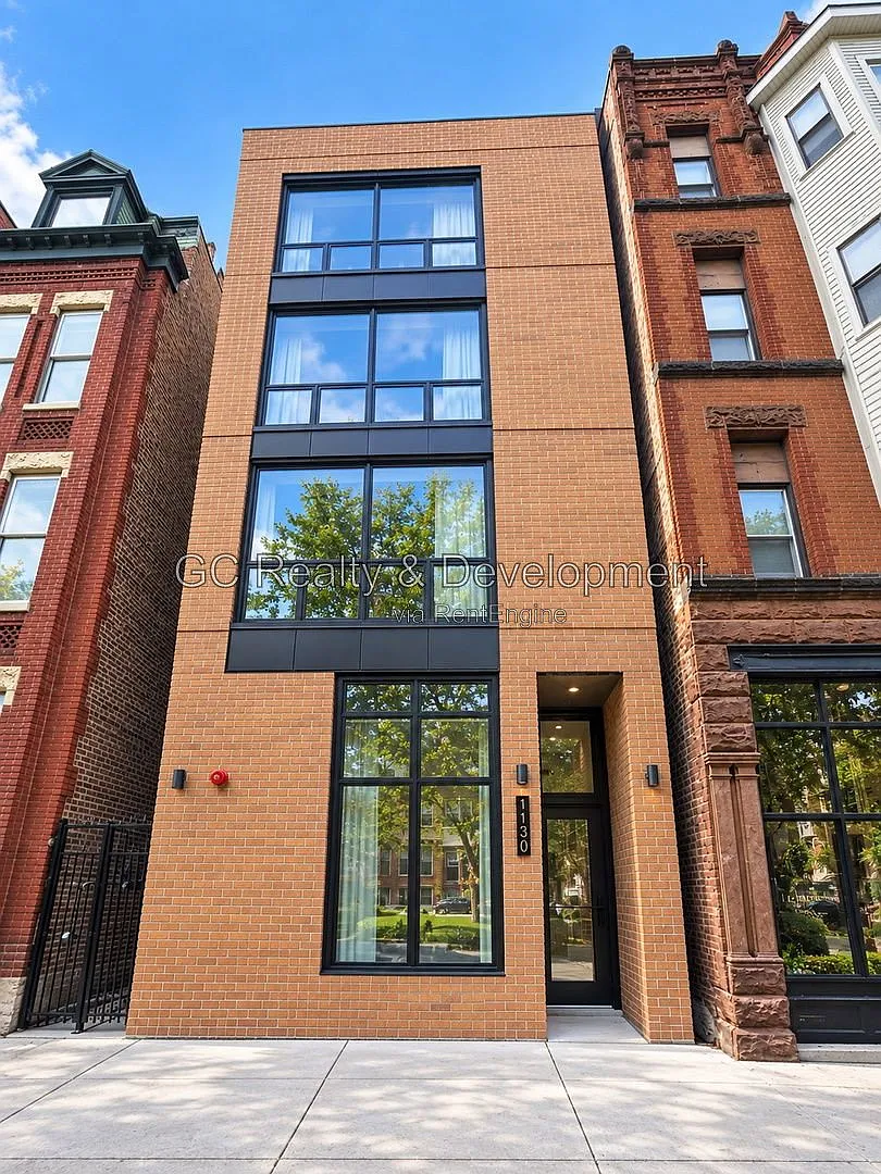 1507 N Sedgwick St — Photo 1