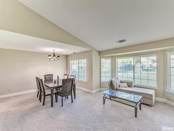 3rd image of 9056 Clarissa Dr