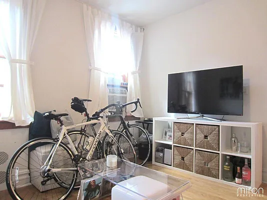 Rented by Westminster Management | media 10