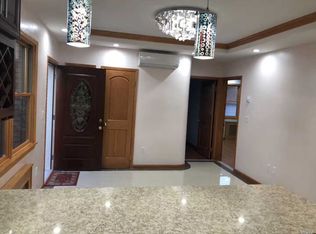 4541 Smart St, Flushing, NY 11355