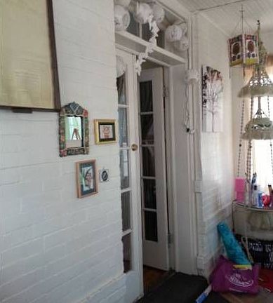 Sunroom from front door