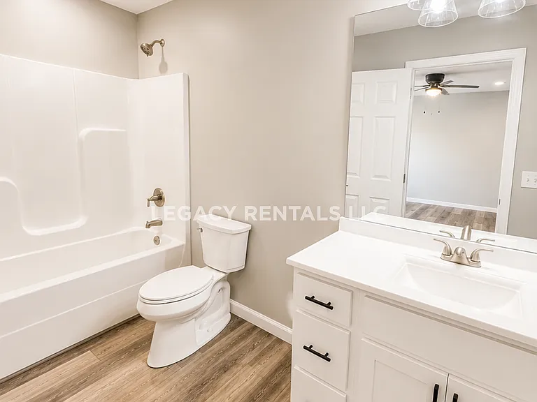 238 Longwood Ln #238 — Photo 9