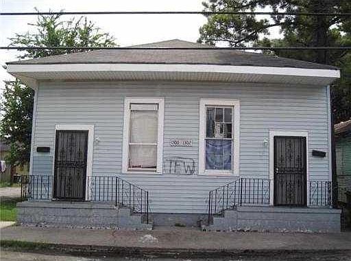 1st image of 1300-02 Music St