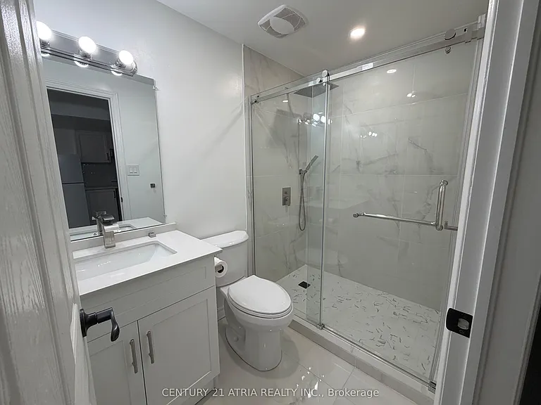 43 Creedon Cres #BASEMENT — Photo 9