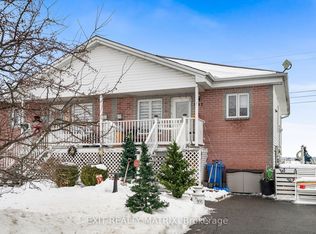 991 Jacynthe St, Hawkesbury, ON K6A3W4