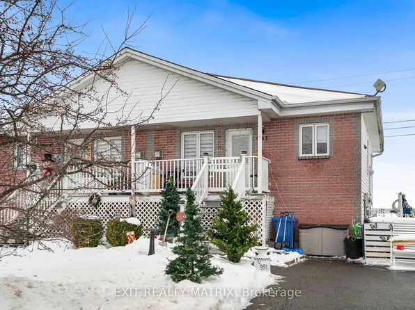 991 Jacynthe St, Hawkesbury, ON K6A 3W4