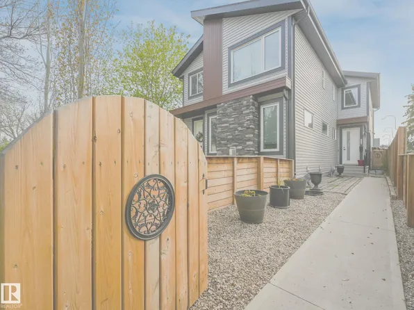 6420 106th St NW, Edmonton, AB T6H 2V4