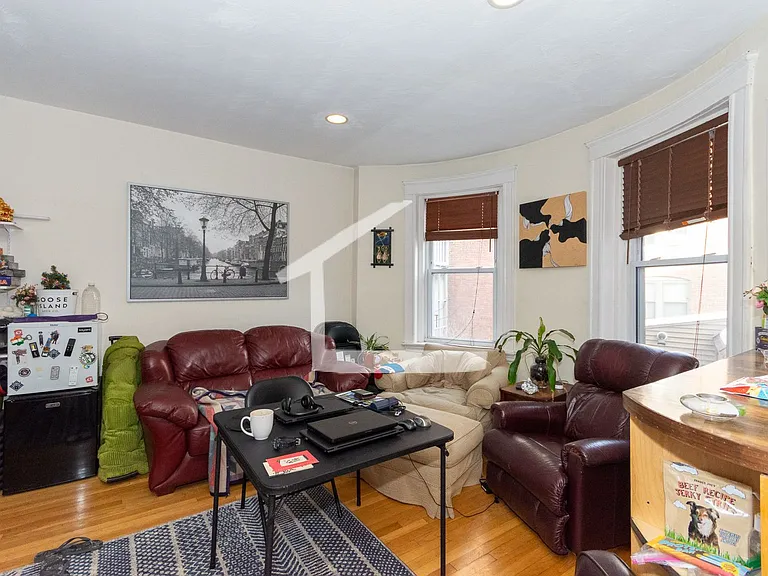 69 Babcock St #2B — Photo 7